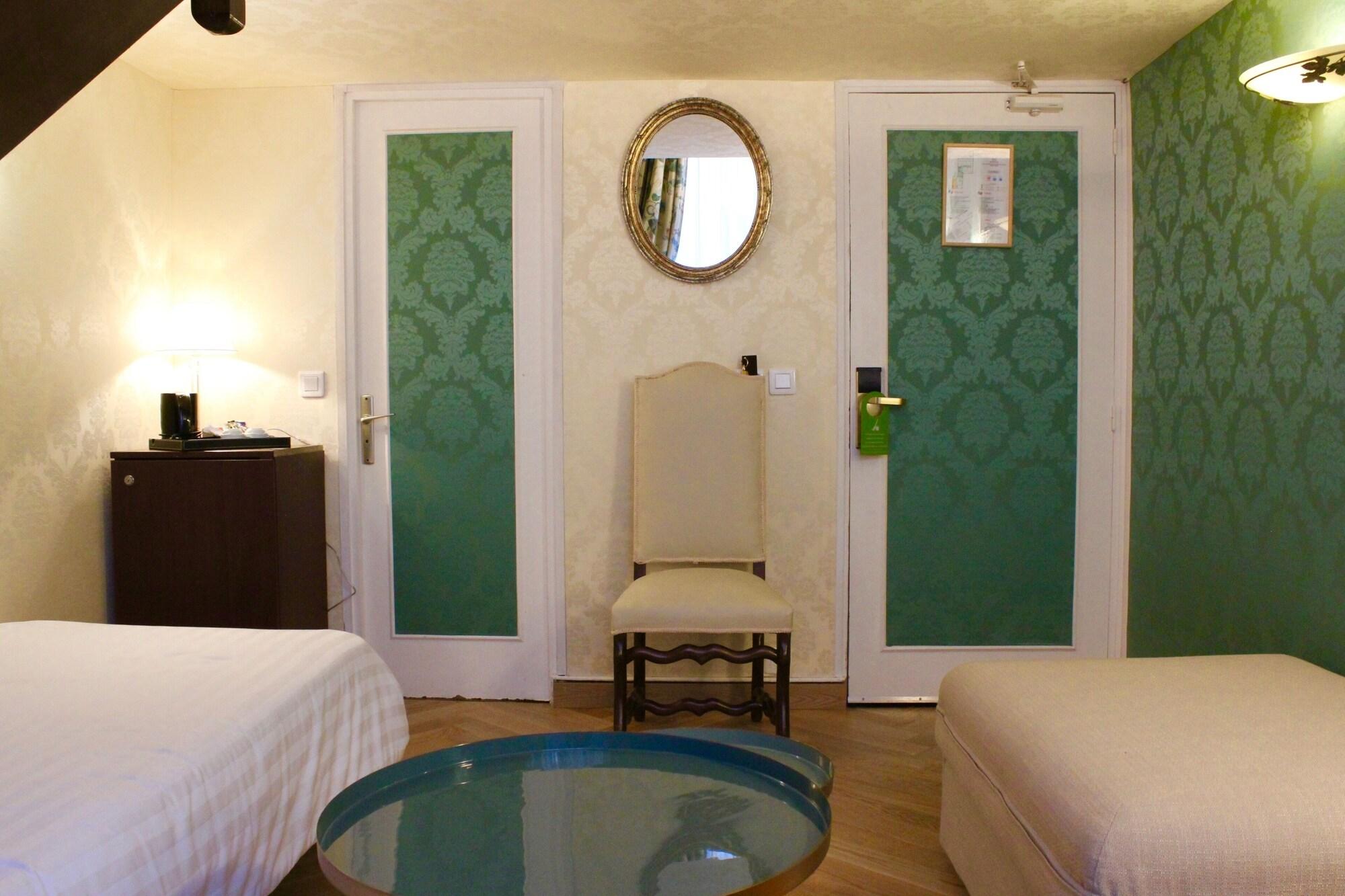 Hotel De La Bretonnerie Parijs